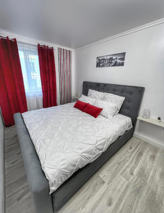 Luxor Ultra-Central Apartments Sibiu Luaran gambar